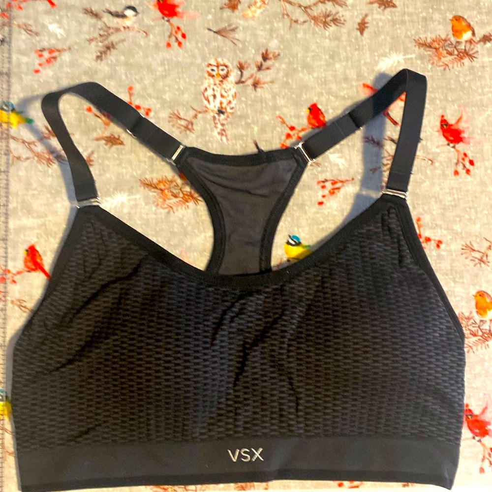 Victoria Secret sport bra, size M, like new